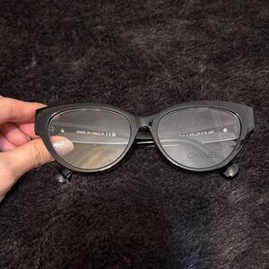 Cc Elegant Black Cat-Eye Glasses